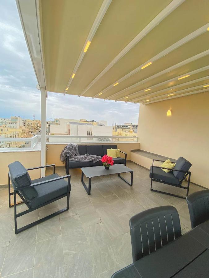 Apartamento The Blue Mill Penthouse With Beautiful Views Naxxar Exterior foto
